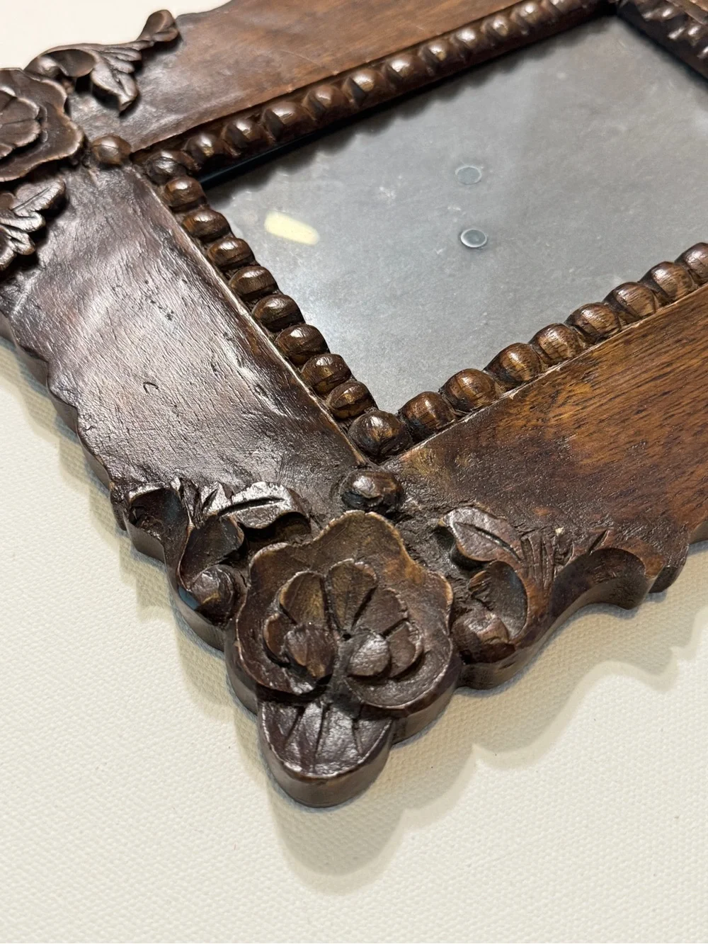 Rare Vintage Carved Wood Floral Picture Frame in Dark Brown 10” X 8”